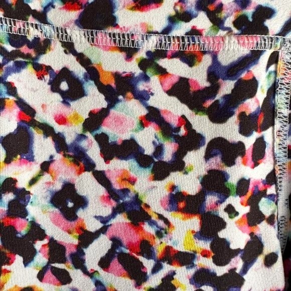 ATHLETA Multicolor High Rise Chaturanga Watercolor Ladies Capri Leggings, S - Picture 5 of 6